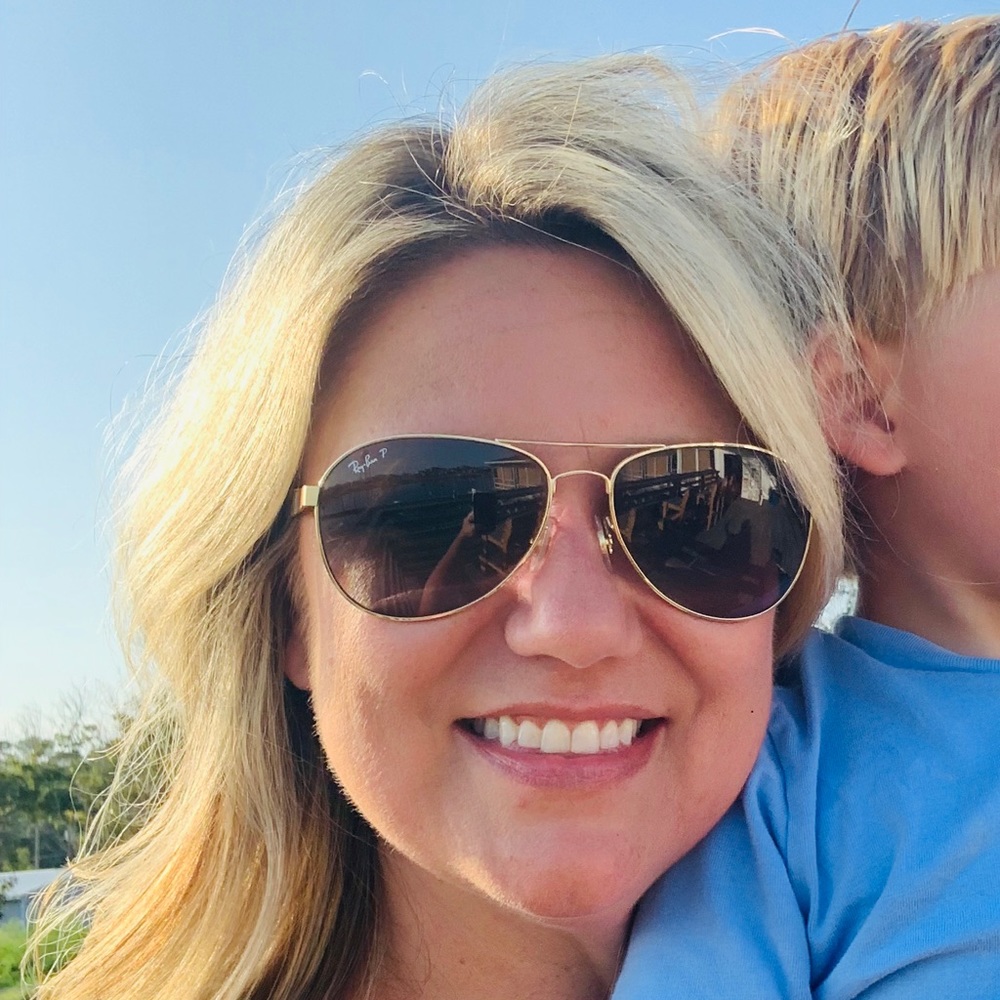 Meet your Posher, Alyson